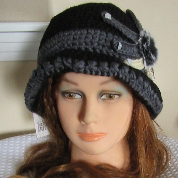 Knit Hat - Felt Lining - Picture 3 of 4